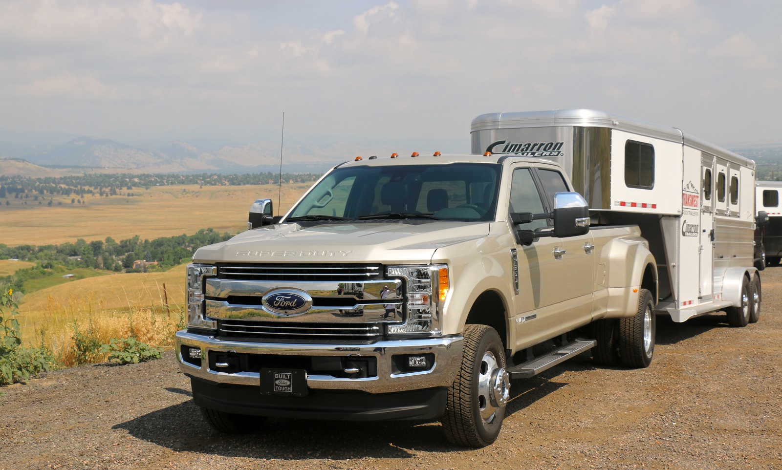 Driving, Towing, and OffRoading in the 2017 Ford Super Duty  FordTrucks.com