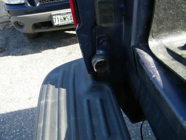 Converting the 1999 to 2007 Tailgate to an 2008-2010 w/pictures and