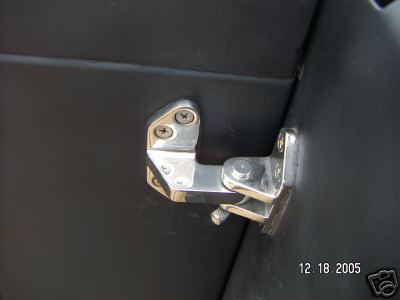 Name:  Tailgate locks ().jpg
Views: 13311
Size:  11.1 KB