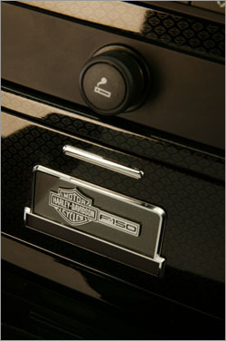 2006 Harley Davidson F-150 Special Features
