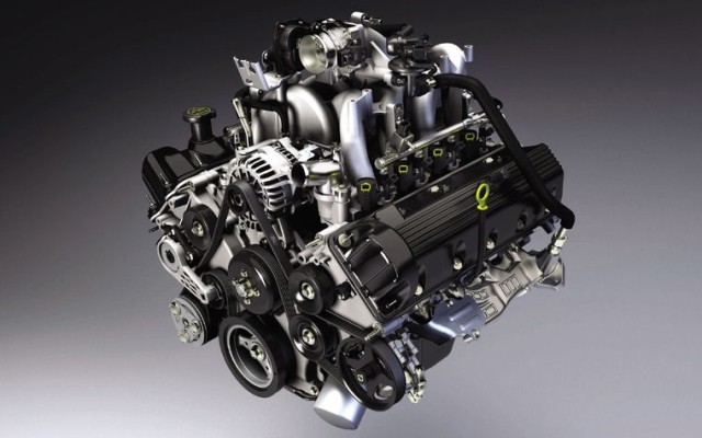 Ford Rolls Final 4.6-Liter V8 Off Assembly Line