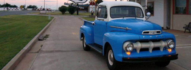 TRUCK YOU! Glorious 1952 F-1 with a Flathead V8