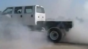 TIRE SMOKIN’ 6-Door F-650 Smokes Rear Tires
