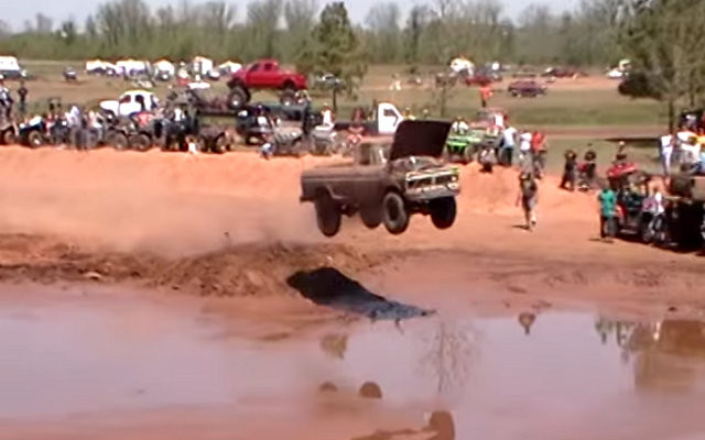 HUMP DAY JUMP F-250 Jumps at Los Angeles Mudfest!