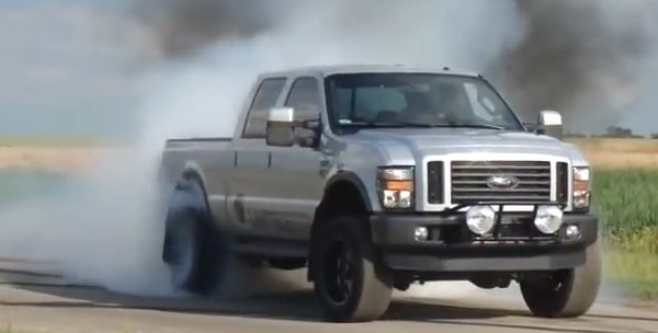 TIRE SMOKIN' Super Duty Creates All Sorts of Smoke - Ford-Trucks.com