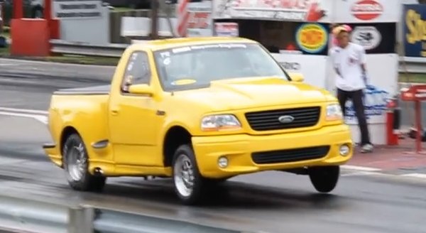 yellow-lightning-wheels-up