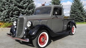 Special 1935 Ford Pickup Sold for $45,100