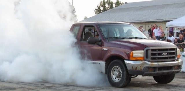 TIRE SMOKIN’ TUESDAY F-250 in the Burnout Battle
