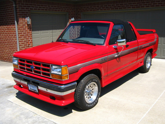 This Customized 1991 Ford Ranger Pickup Can Go Top-Down