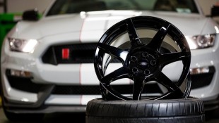 Carbon Fiber Wheels Will Make the Shelby GT350R Mustang Light on Its Hooves