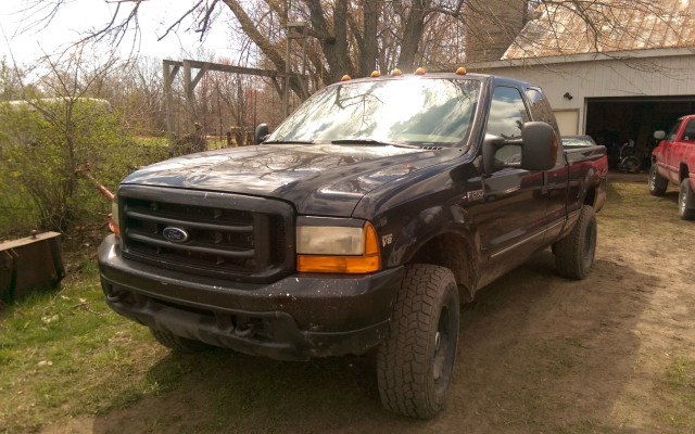 BUILDUP A 1999 Ford F-250 College Project