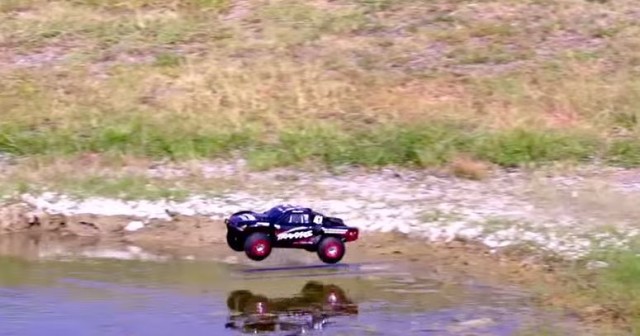 Traxxas Off-Road RC Pickup Goes Full on Jesus and Walks on Water