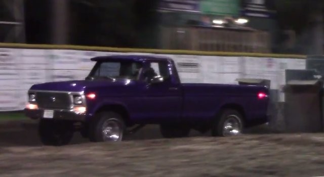 TRUCK PULLIN’ 1979 Ford F-350 Looks Great, Pulls Strong