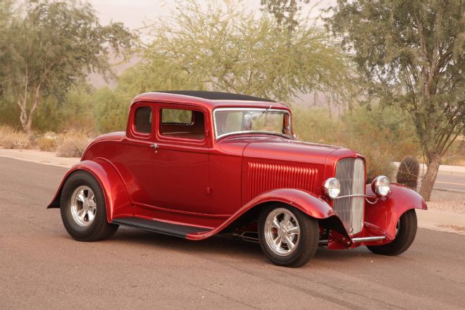 01-1932-ford-five-window-coupe-