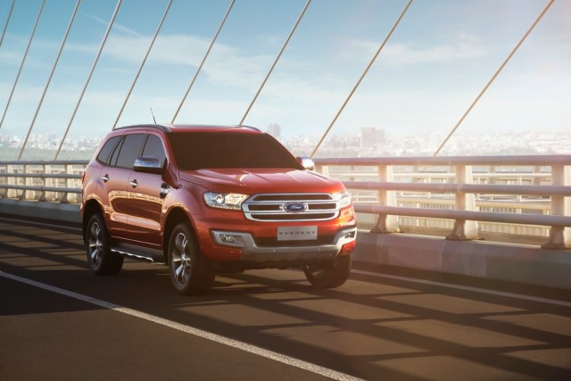 2015-ford-everest-debuts-in-thailand-will-be-manufactured-in-rayong-photo-gallery_6