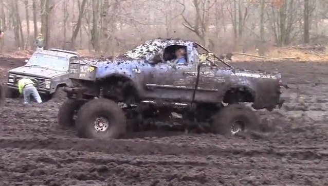 Big Blue Ford Makes Mudding Look Easy