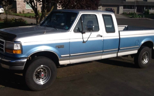 TRUCK YOU! Classy Two-Tone White and Blue 1993 Ford F-250