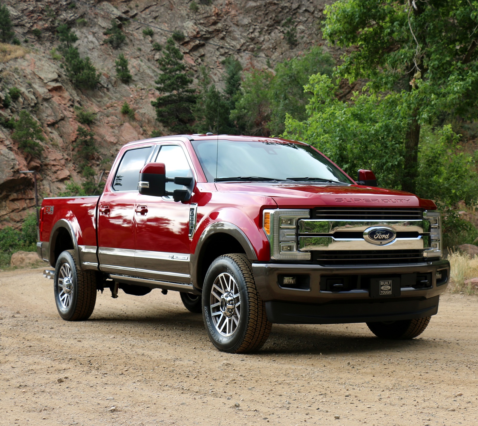 Driving Towing and Off Roading in the 2022 Ford  Super  