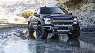 Video: Exterior Walkthrough of the 2017 Ford F-150 Raptor