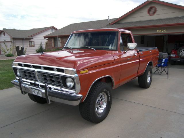 This 1976 Ford F-100 is a Tailgater’s Dream