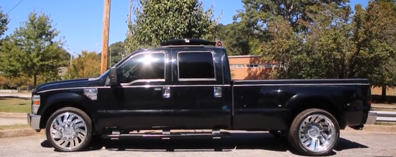 2 Chainz Rides Low and Slow on 24″ Forgiatos on His F-350 Dually