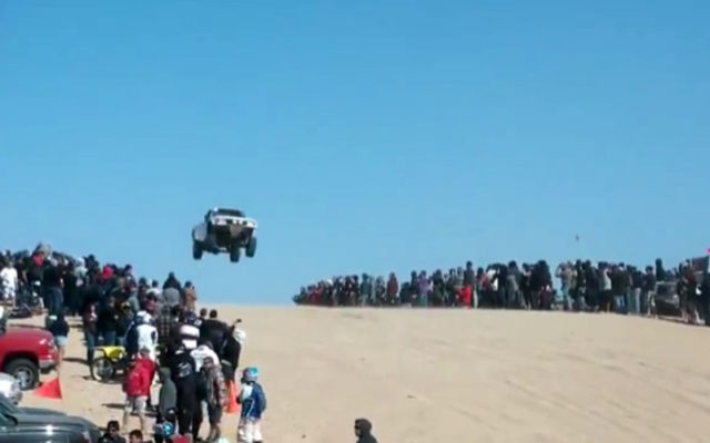 HUMP DAY JUMP! Ford Ranger Jumps at Pismo Huckfest