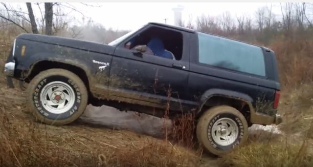 Muddy Monday: ’86 Bronco Shows Us the Downside of Limited Slip