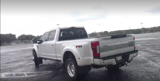 Ford Super Duty Dually Drifting – Only Deep in the Heart of Texas