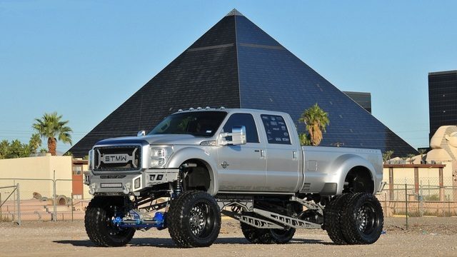 Showtime Metal Works’ F-450 Platinum is a Cut Above