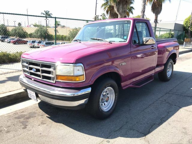 1992 Ford F-150 Flareside in Wild Magenta Is Poppin’