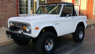 1977 Ford Bronco Front