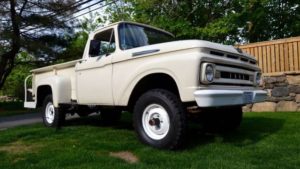 Daily Slideshow: This 1961 F-100 4WD has a Flair for Survival