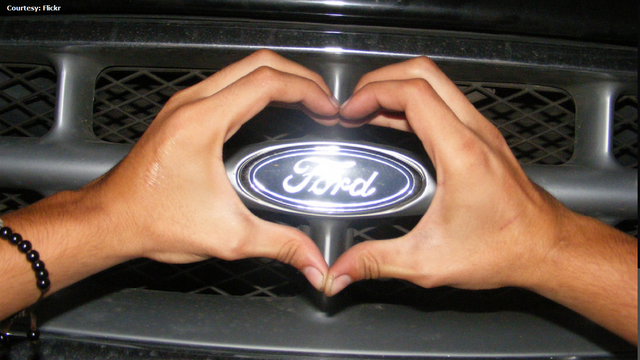 Daily Slideshow: Romancing the Ford: Stories of Love