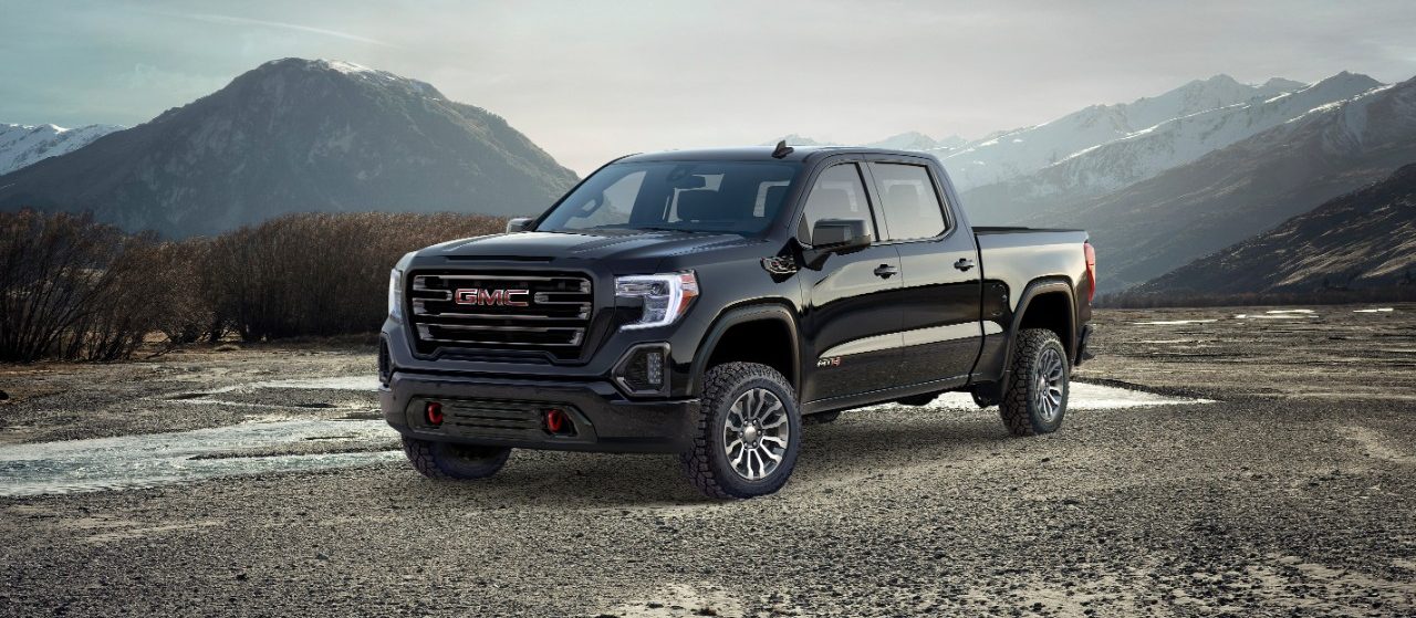 GMC Aims for a Raptor-slayer with its AT4