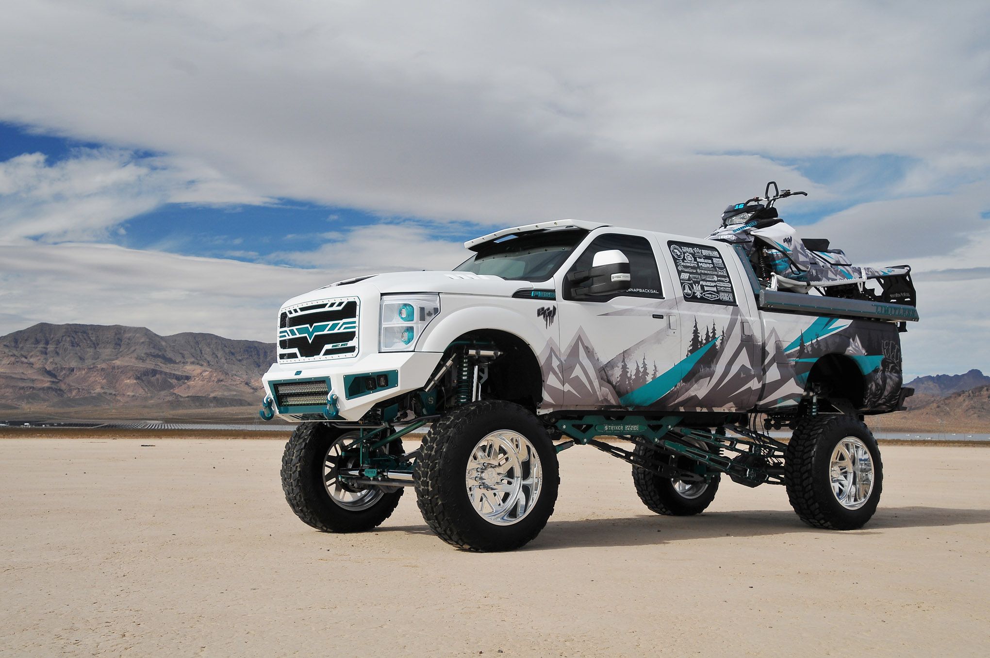 2016 F-350 Super Duty The Mad Hatter