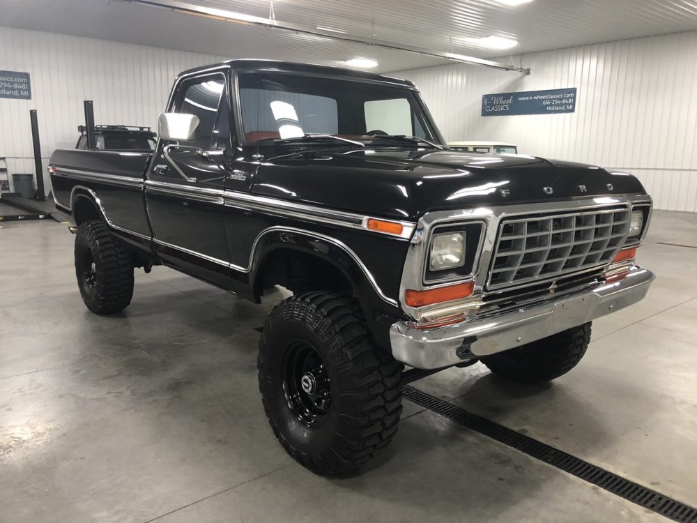 Lifted 1978 Ford F-150 Is All Black and 100% Badass