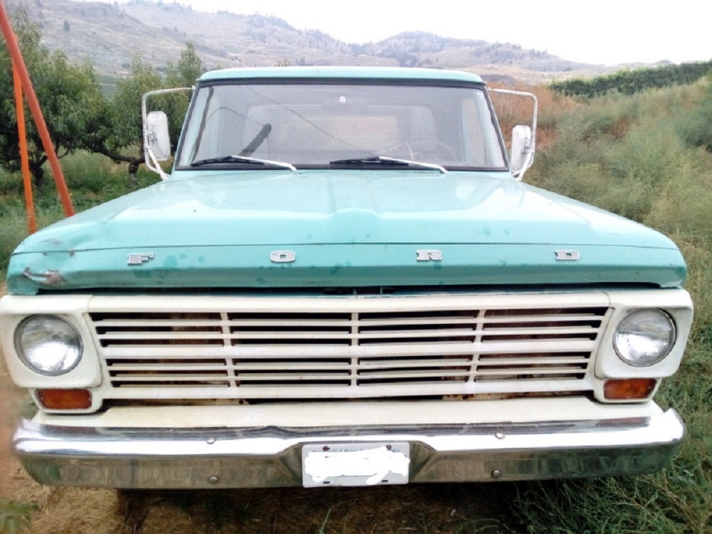Ford Truck Enthusiasts - Ford F-100 Across Canada