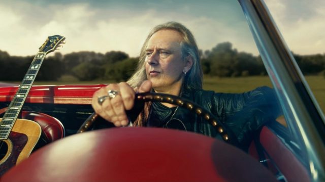 Rocker Jerry Cantrell’s First Ford Explorer Came with Instant Karma