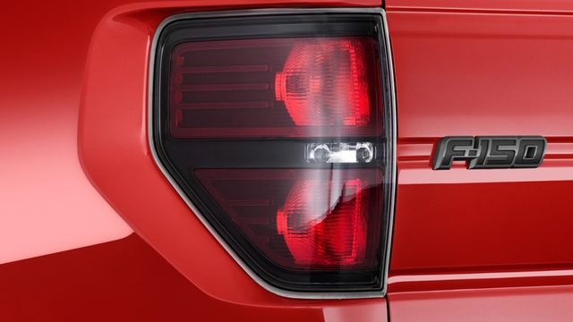 Ford F-150/F-250 How To Replace your Tail Light Assembly