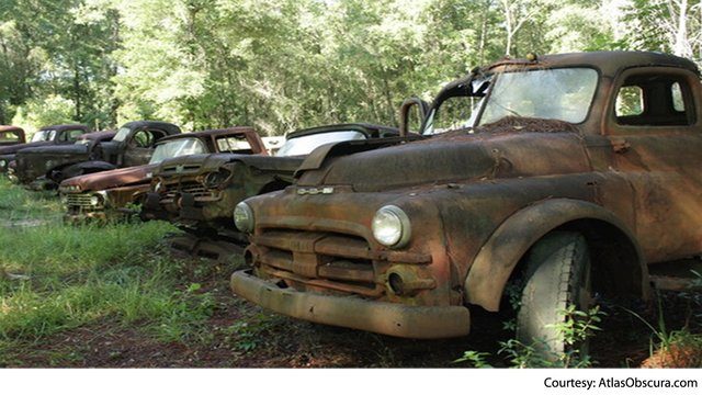 7 Rusty Ford Trucks Just Because
