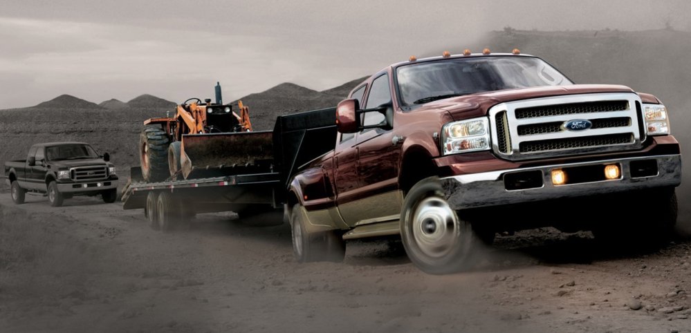 2006 Ford F-350 Pulling a Trailer