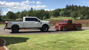 2017 Ford F-350 and 1952 Ford F-1