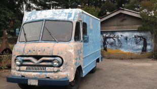 1962 Ford P-350 Bread Truck Front