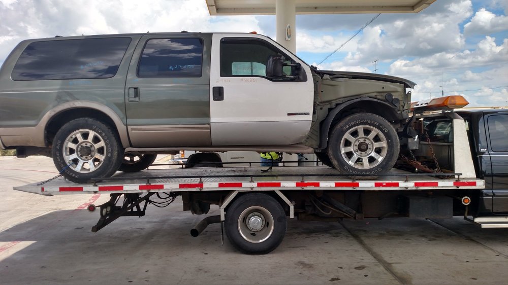 2000 Ford Excursion Part Out