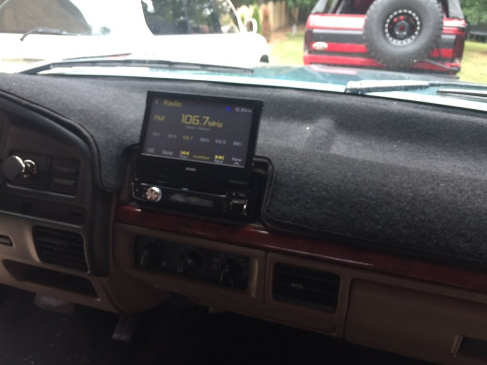 1996 Ford Bronco Radio