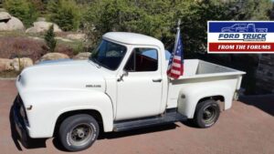 Smooth 1953 Ford F-100 Sits Pretty on Explorer Chassis