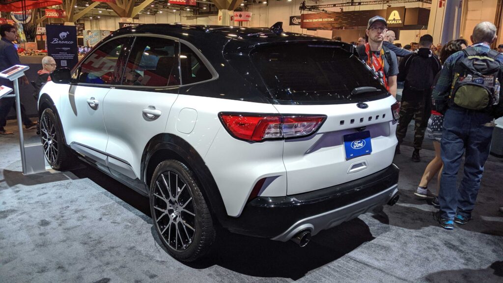 ford-shows-off-new-awd-sport-hybrid-escape-ford-trucks
