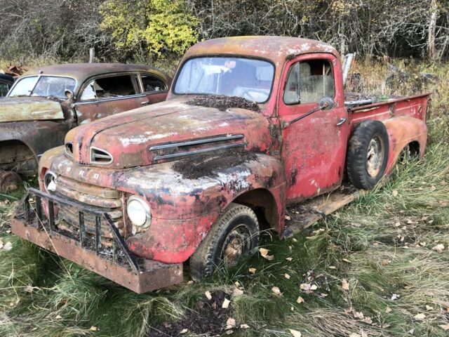 1948 Ford F2