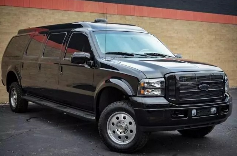 ford excursion six door