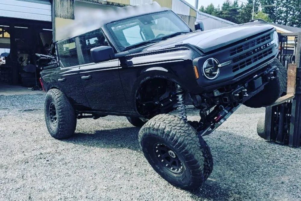 2021 Ford Bronco Goes Old School With Solid Axle Swap Major Mods